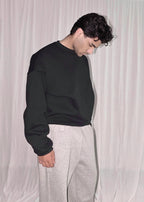 BLACK UNISEX SWEATSHIRT