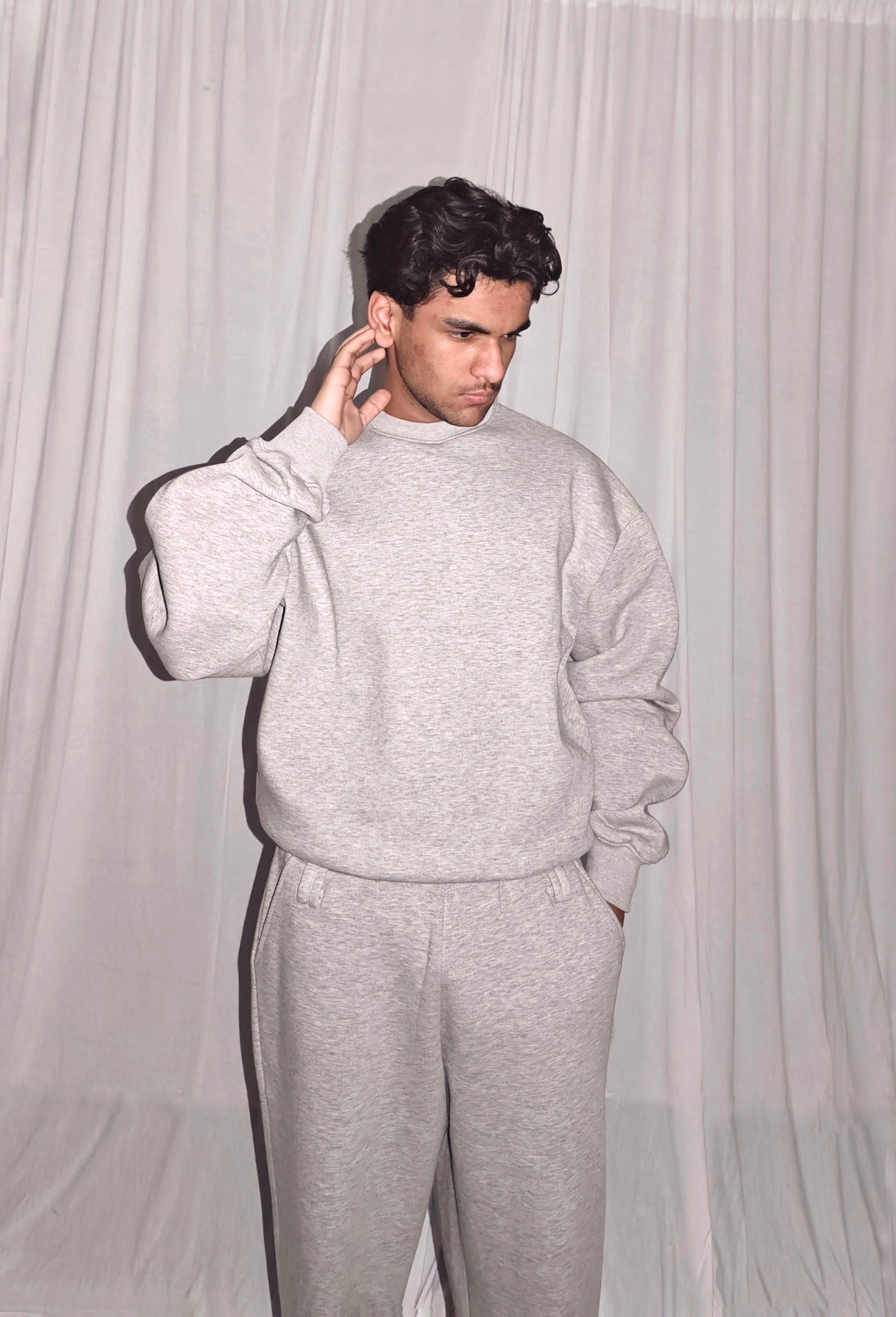 GREY UNISEX SWEATSHIRT BAGGY FIT