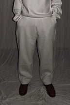 WHITE UNISEX SWEATPANT BAGGY FIT
