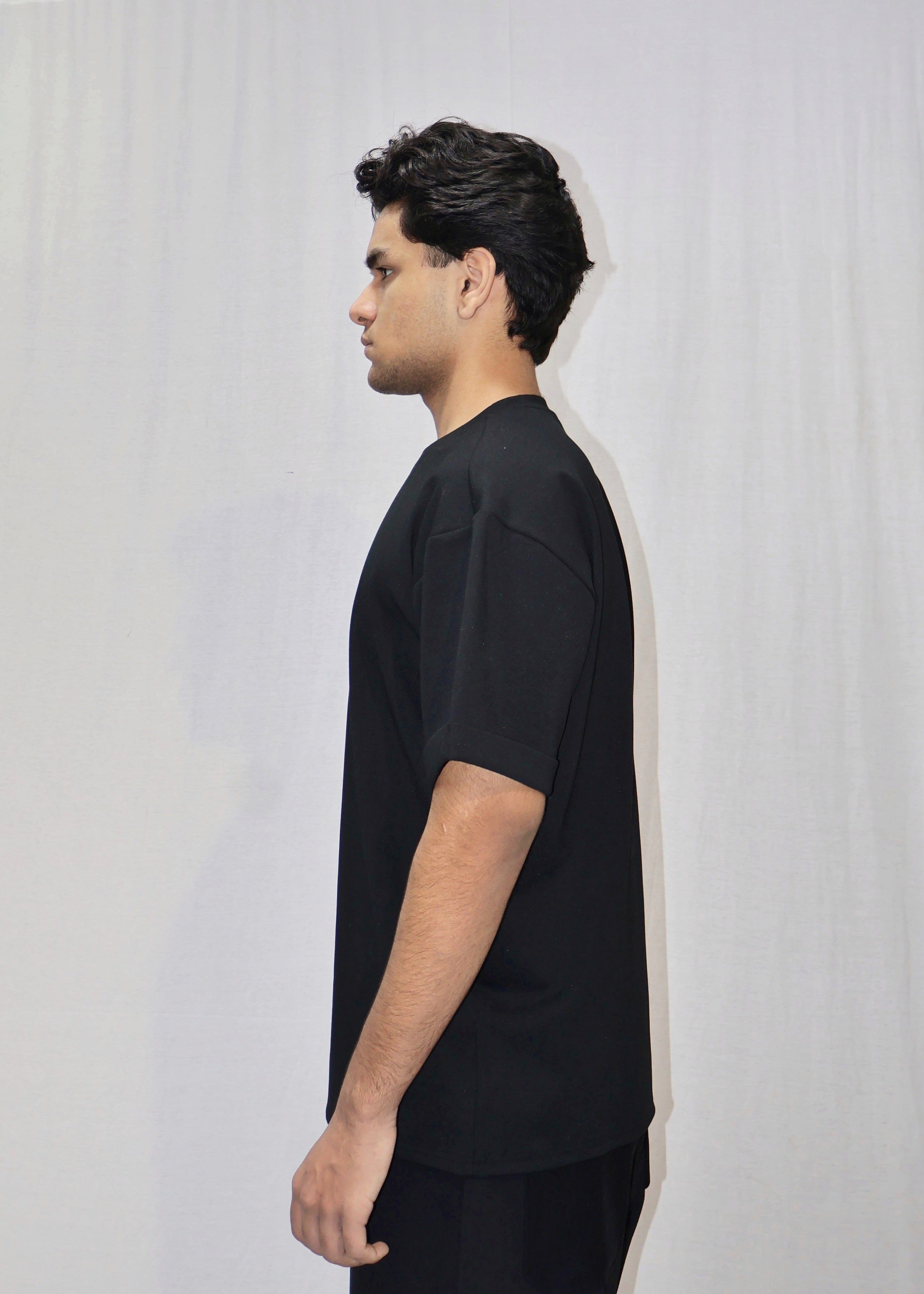 Mid Drop Shoulder Black T-shirt